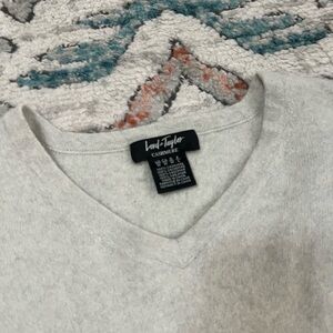 Lord & Taylor V-Neck Cashmere Sweater - size M